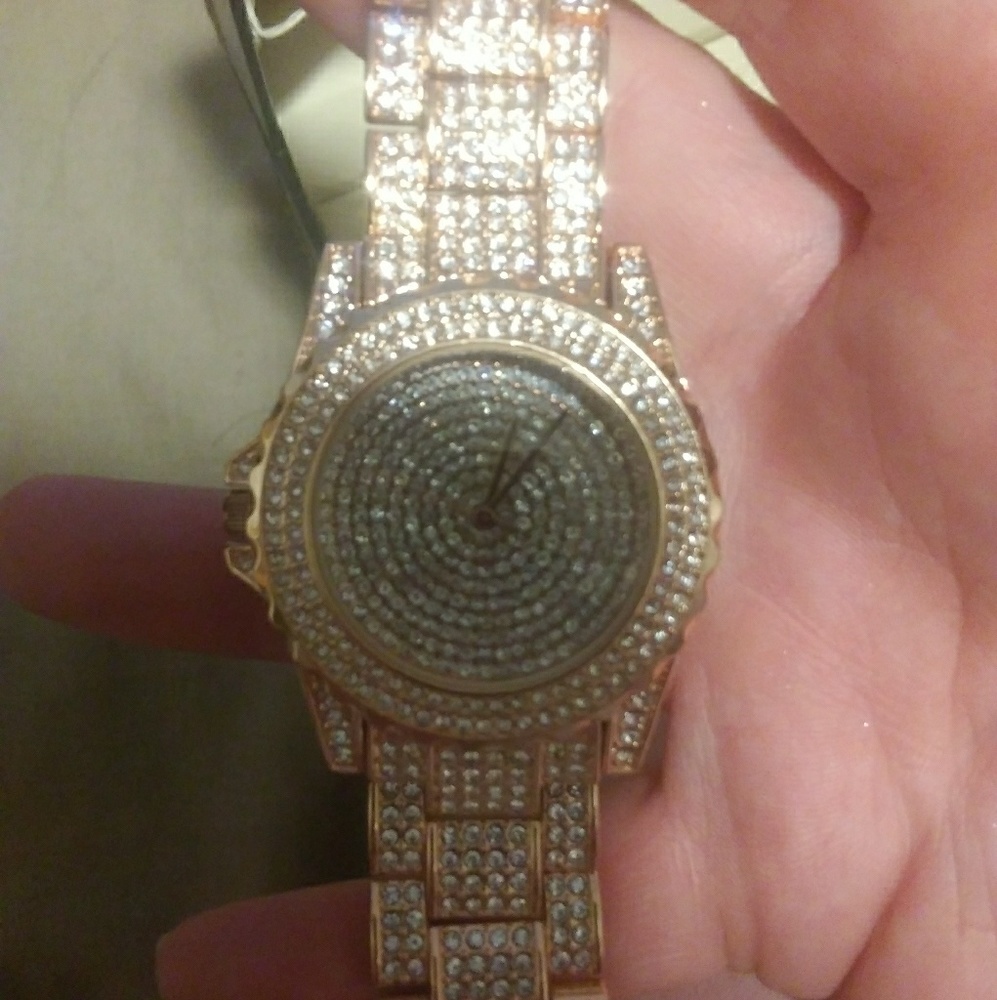 Bee sister watch